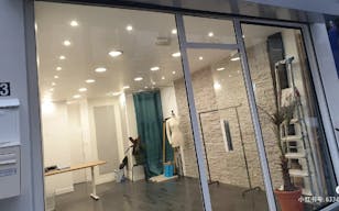 Boutique spacieuse et lumineuse au centre ville du 2e arrondissement - Image 2