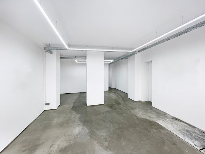 Galerie d'art au coeur du quartier du R�publique (Paris) - Image 2