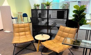 On-demand workspaces to rent in Oakridge Mall - Image 1