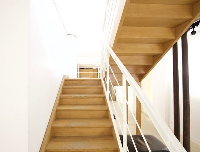 Shop in Paris - Image 4