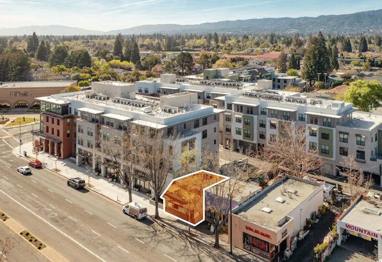 Excellent Show Room Space Near Downtown Mountain View - Image 1