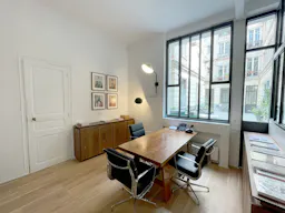 Bel espace dans le Marais de 300m2 - Image 2