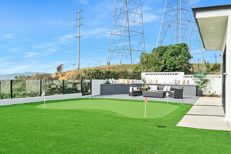 Super Mansion with Los Angeles 360 Views - Image 4