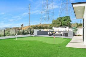 Super Mansion with Los Angeles 360 Views - Image 4