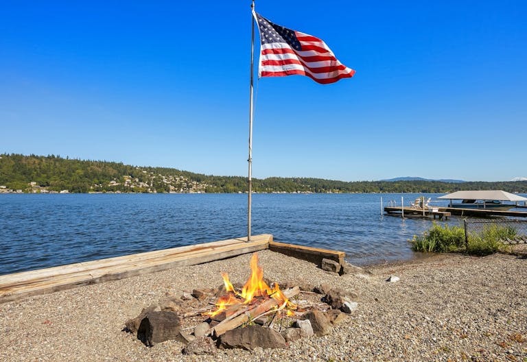 Water Front Sammamish - Image 2