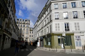 Boutique Canal Saint Martin - Image 6