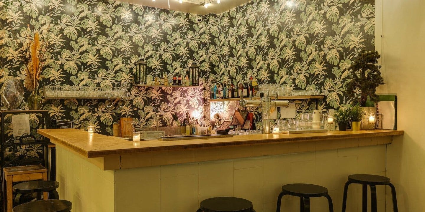 200 sqm Gustave Eiffel Loft and Bar in Paris
