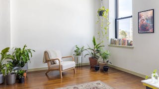 Boho Chic Studio Loft - Image 2