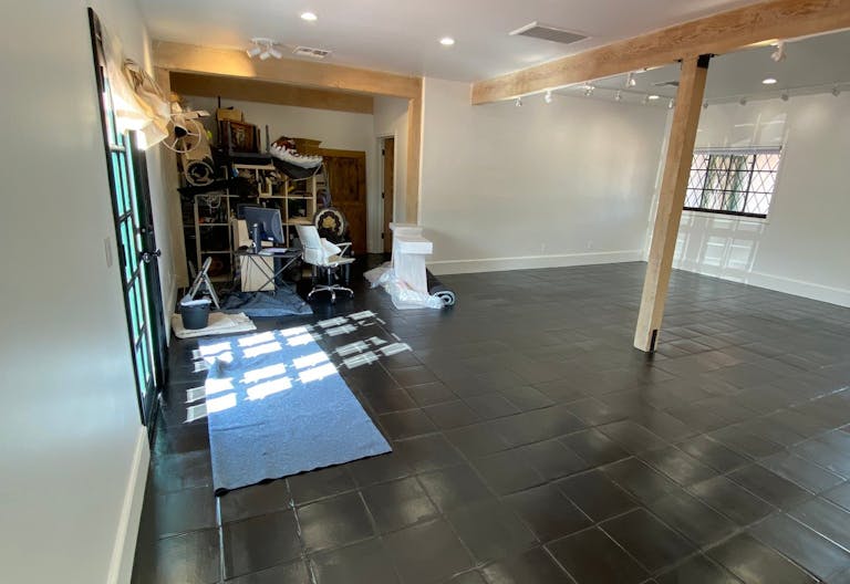 Gallery space for rent in Historic San Juan Capistrano - Image 1