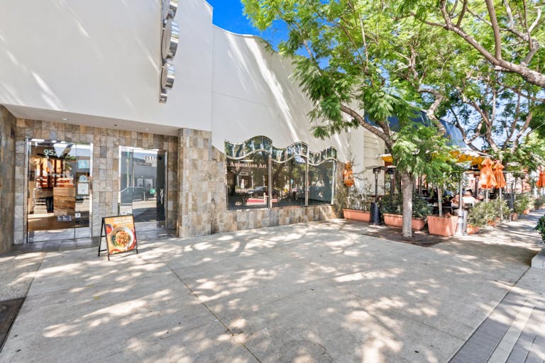 White Box Boutique in Downtown Culver City - Image 4