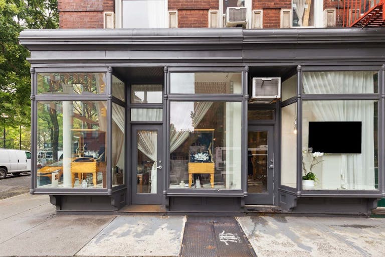 Lovely Greenwich Village Boutique - Image 0