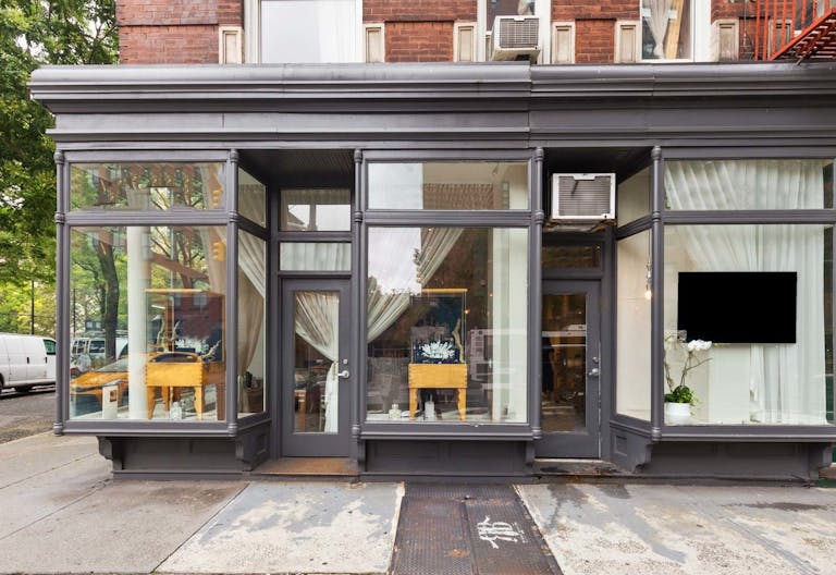 Lovely Greenwich Village Boutique - Image 0