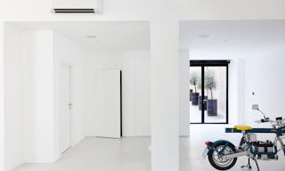 Amazing 300m2 for Showrooms and Events - Image 1