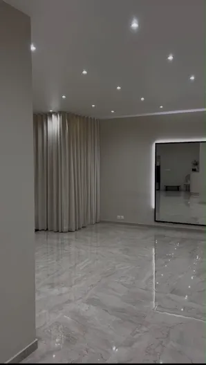 Studio photo et vidéo design de 80 m² à Bagnolet, proche Paris - Image 1