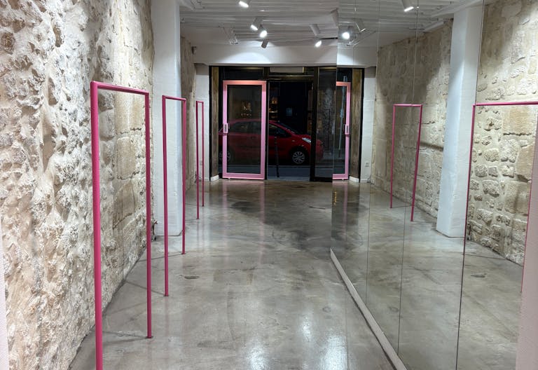 POP-UP BOUTIQUE & SHOWROOM AU COEUR DU MARAIS - Image 3