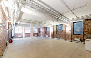 Industrial Event Space in Soho - Image 12