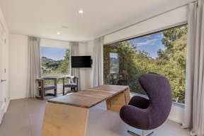 Villa in Beverly Hills - Pool - Scenic Outlook - Image 25