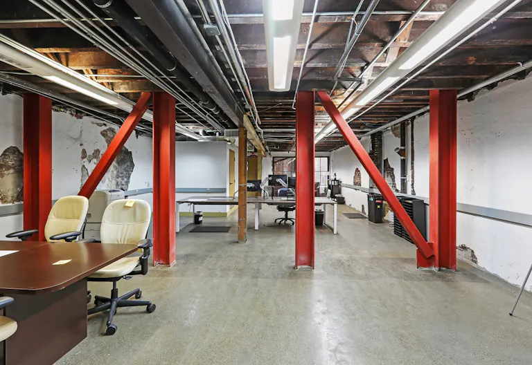 Unique downtown San Francisco full size basement space - Image 4