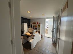 SHOW Sound Studio and Lounge - Image 5