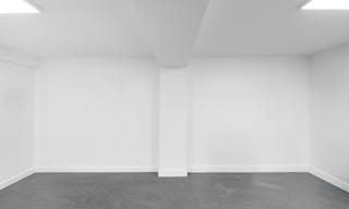 Elegant Showroom in the heart of Paris, Near Pont-Neuf - Image 1