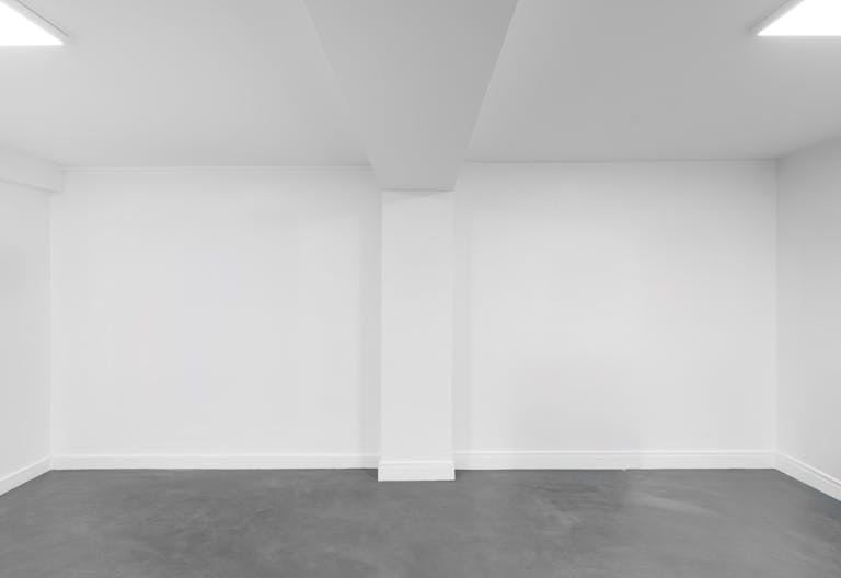 Elegant Showroom in the heart of Paris, Near Pont-Neuf - Image 1