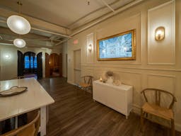 Upscale Loft on 5th with Furnished Rooftop & Fireplace, Sound System, Custom Lighting, Kitchen & Staff Provided - Image 6