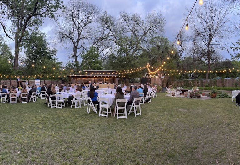 Swoop House in East Austin - Image 2