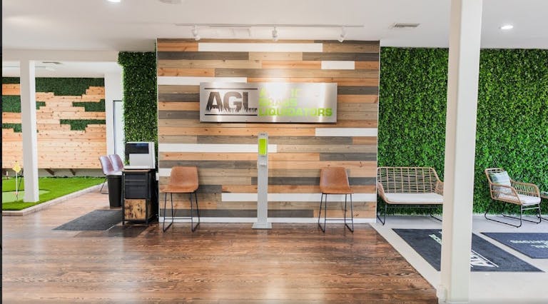 High Traffic Retail Space - Image 4