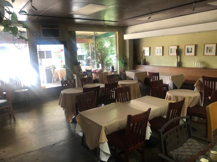 Event and patio space in Pico-Robertson - Image 3
