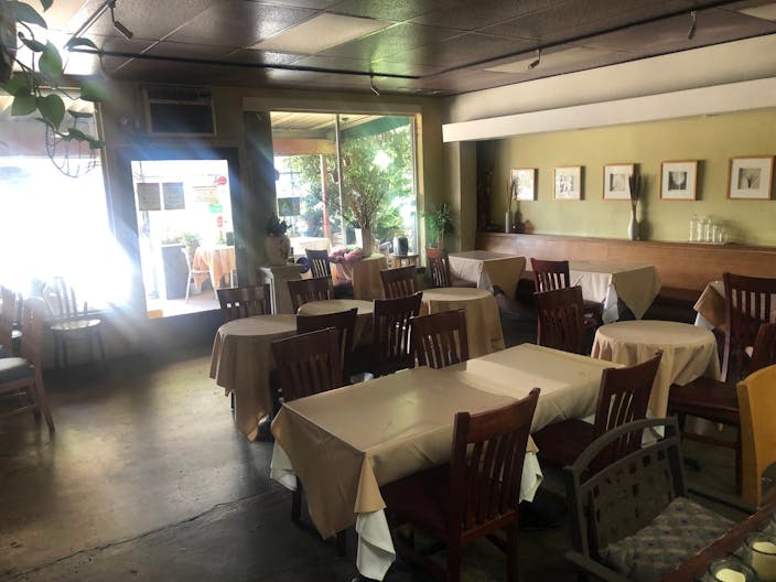 Event and patio space in Pico-Robertson - Image 3