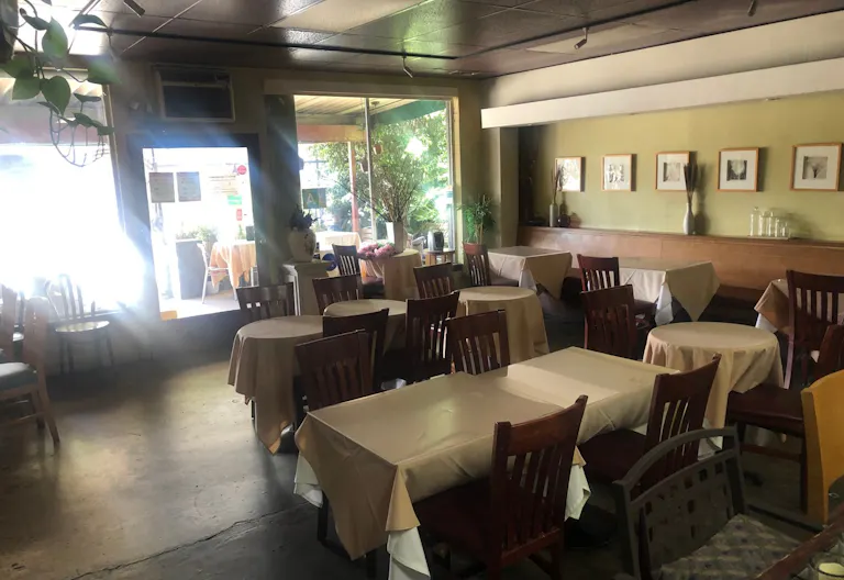 Event and patio space in Pico-Robertson - Image 3