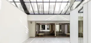 230 Coeur Marais Showroom - Image 0