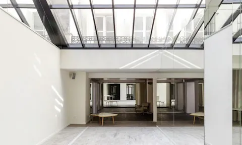 230 Coeur Marais Showroom - Image 0