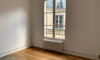 7th Arrondissement Showroom - Image 8