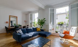 Bel appartement haussmannien avec balcon et vue tour Eiffel (max. 12 personnes) - Image 0