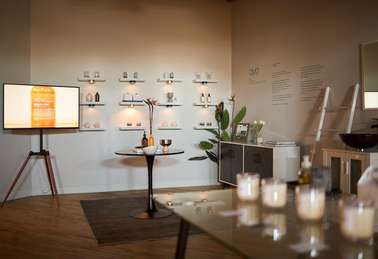 Beautiful, Calming, Industrial Studio-Store Perfect for Minimalist Lovers! - Image 1