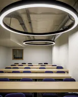 Un lieu hors norme qui fait le pont entre histoire et modernit� - Image 10