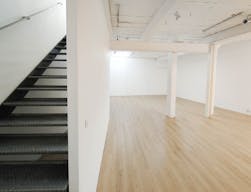 Galerie d'art lumineuse située en bordure du Marais face à Merci - Image 9