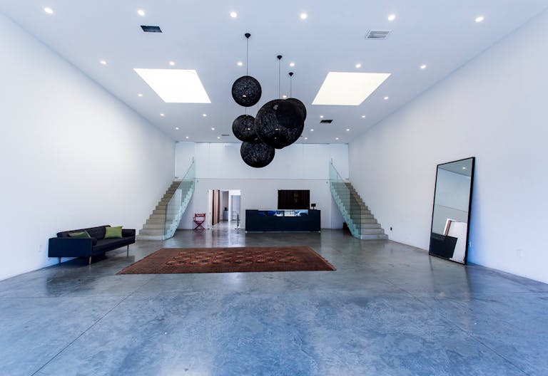 Fairfax District Versatile High Ceiling Two Level Indoor/ Outdoor Party Film Photo Space - Image 1