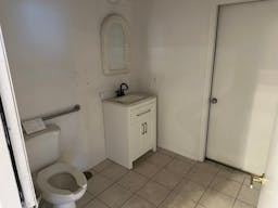 Main Street, Greenport - Image 9