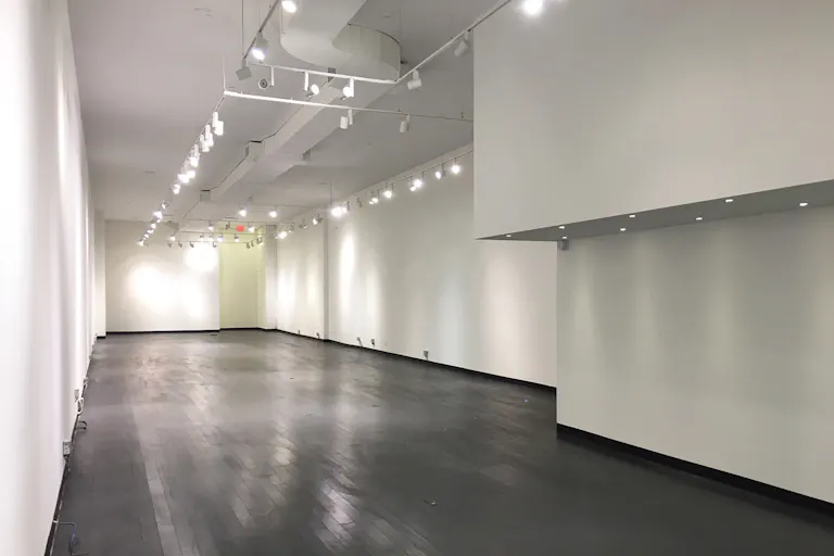 Boutique Space in Soho - Image 3