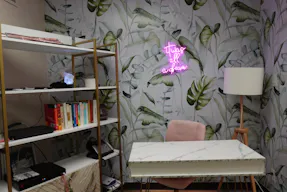 CONTENT CREATOR LOUNGE - Image 6