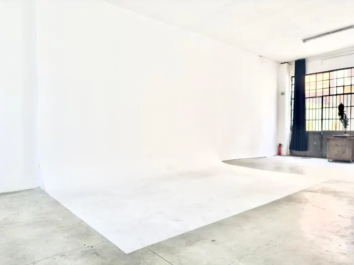 Beautifully Restored Industrial Space with Dedicated Photo Cyclorama, Perfect for Events, Exhibitions, and Creative Photo Shoots - Image 0