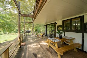 Georgia Lakehouse Creative Space & ART Gallery - Image 6