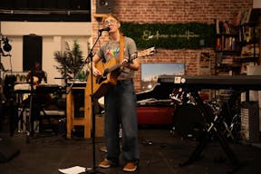 Store Stage at Nivessa Hollywood - Image 28