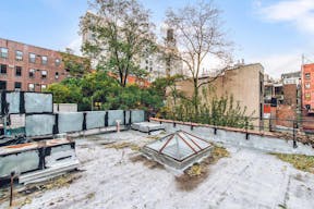 Industrial Pop-Up Space - Image 4