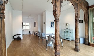 Beautiful Marais Gallery Space - Image 2