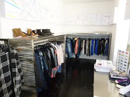 Sophisticated Boutique in Nantes - Image 4