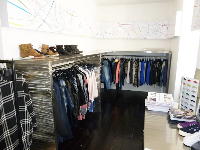 Sophisticated Boutique in Nantes - Image 4