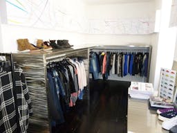 Sophisticated Boutique in Nantes - Image 4